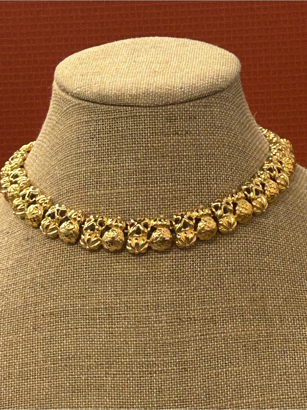 Stunning! Monet Pumpkin link gold plated collar necklace